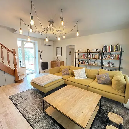 Semesterbostad Maison Familiale Climatisee, Jardin Cinema Et Jeux Episy